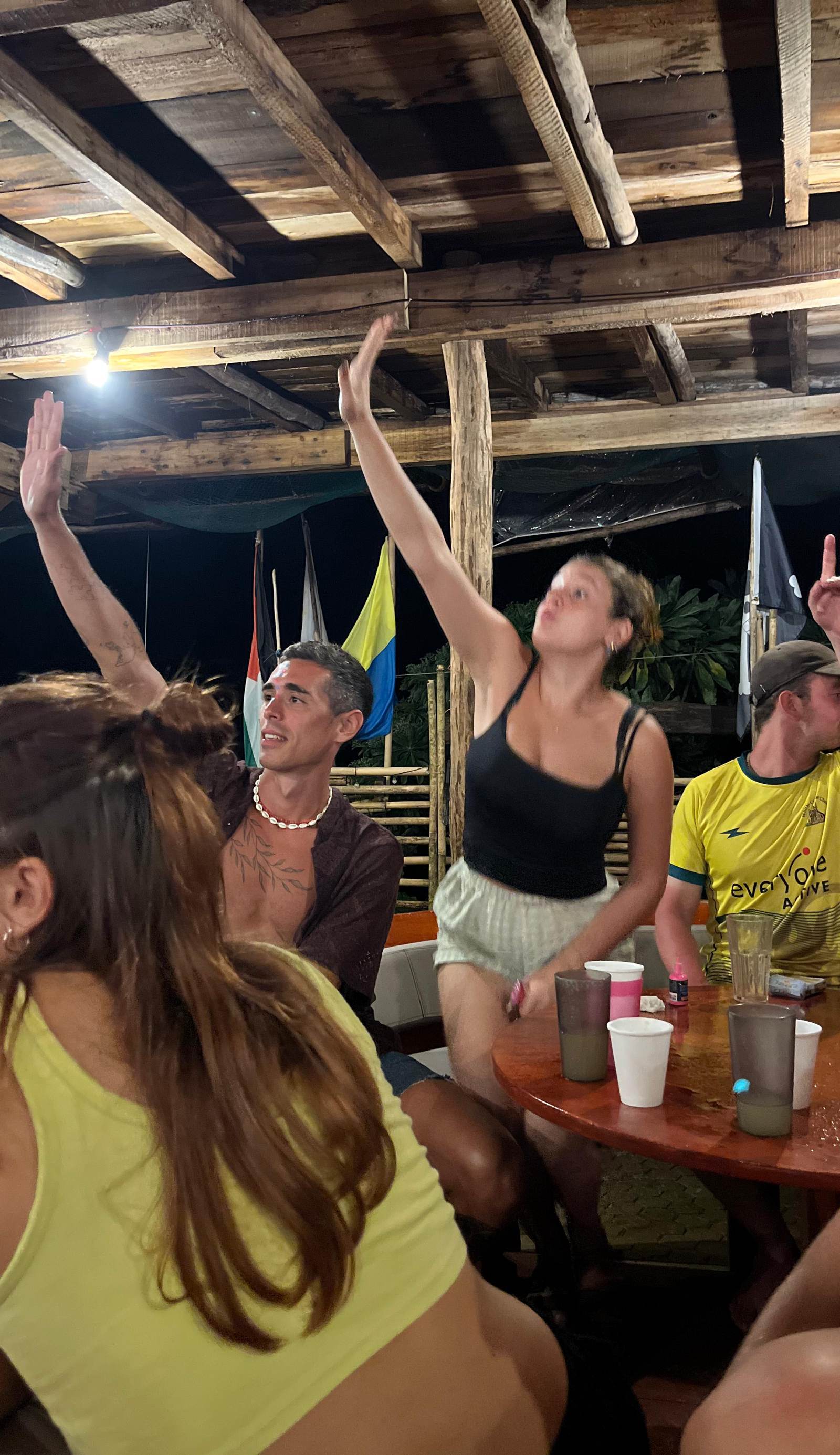 OIA Beach Hostel - El Nido