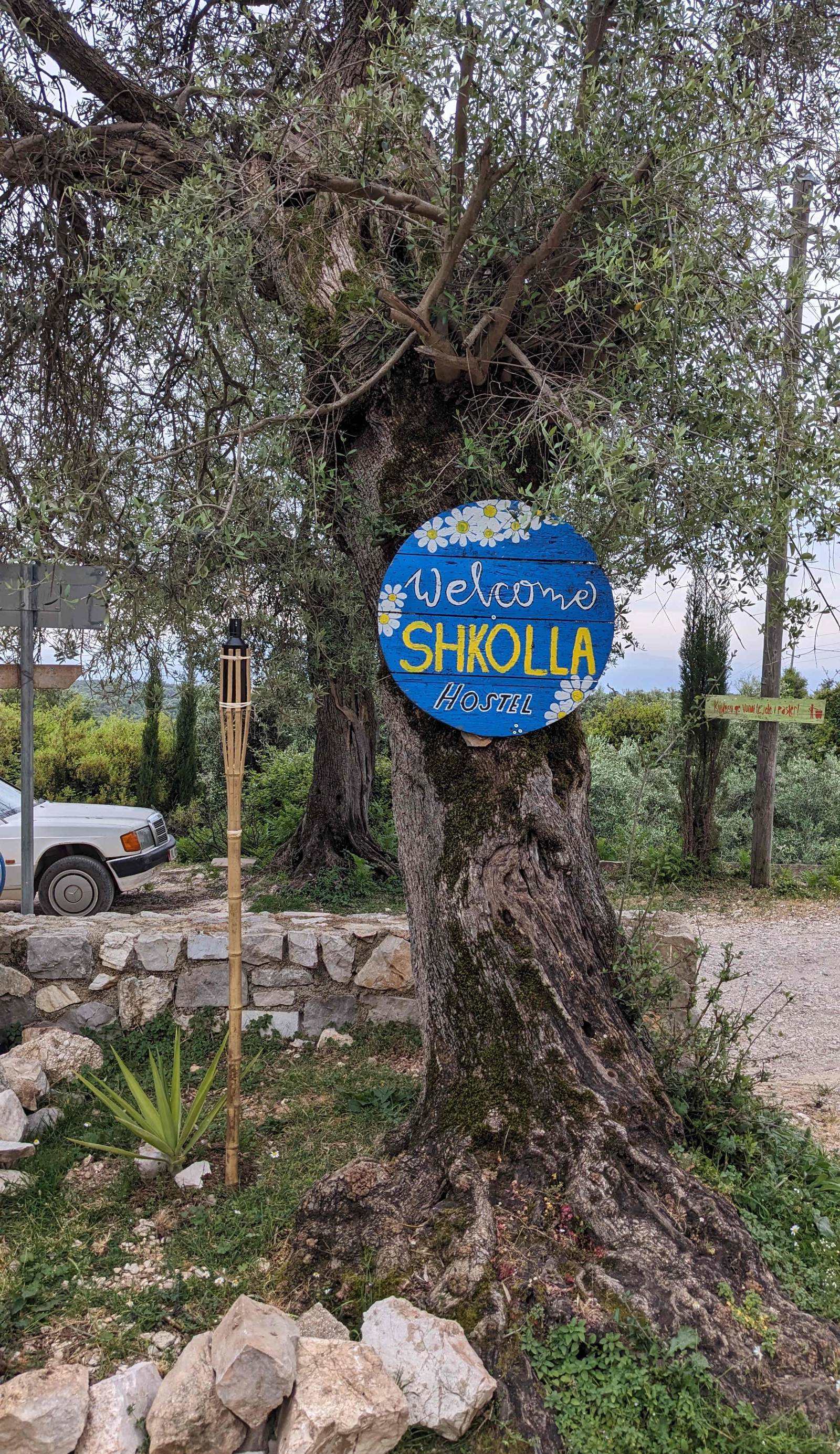Shkolla Hostel