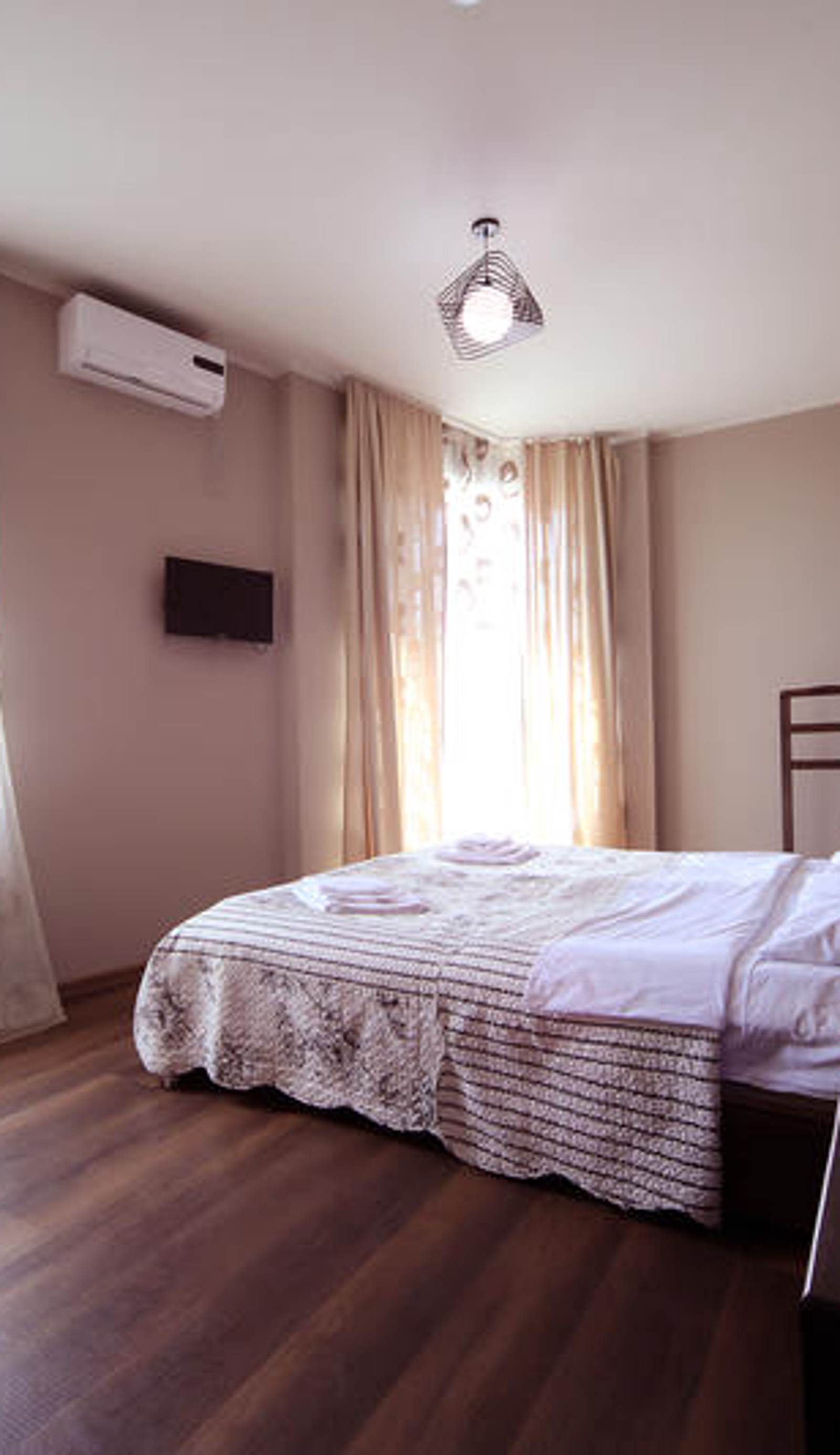 Globus Hotel