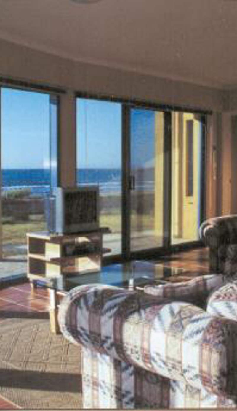 Horizons Beachfront Apartment