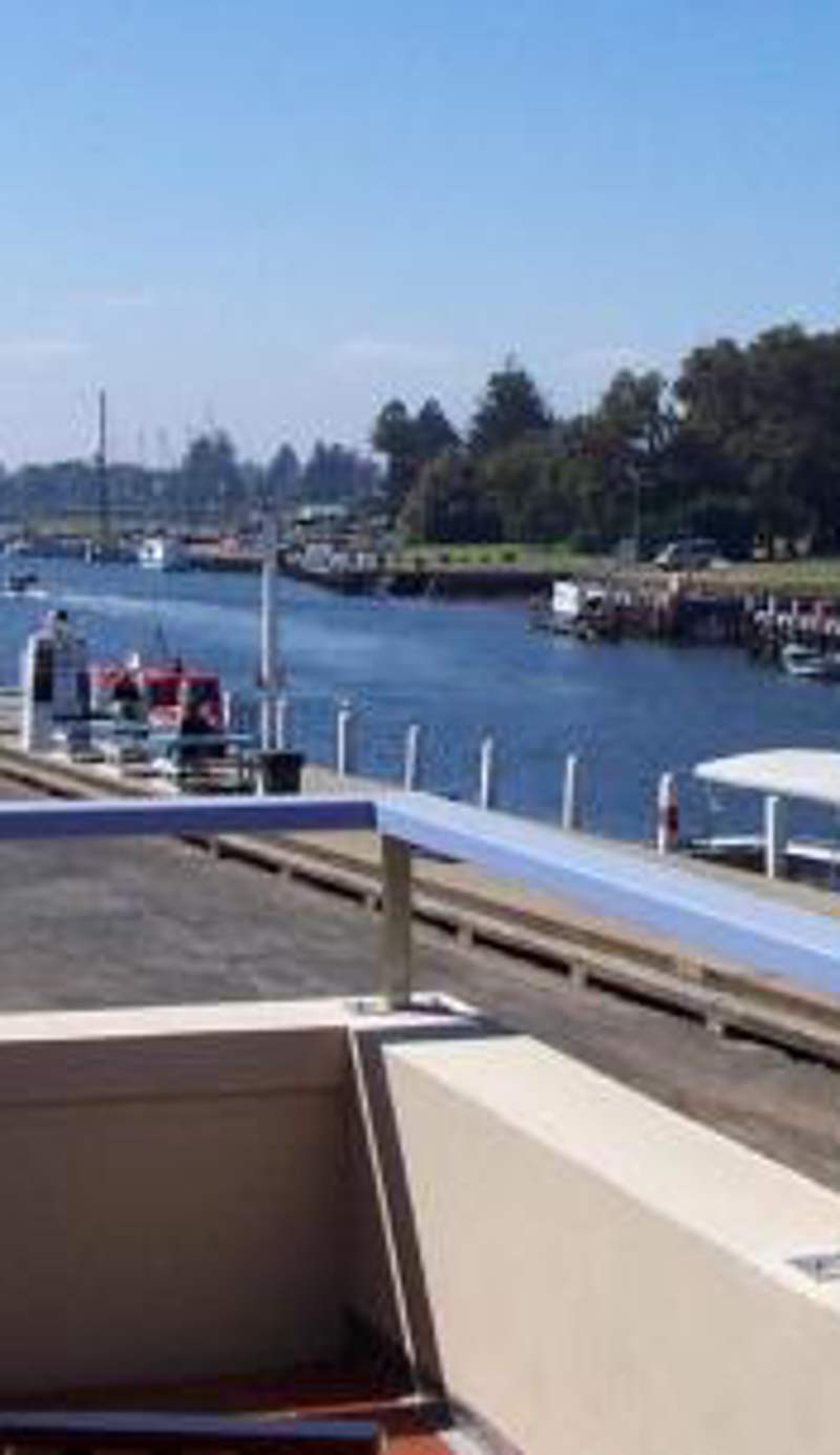 Dockside Waterfront Indulgence