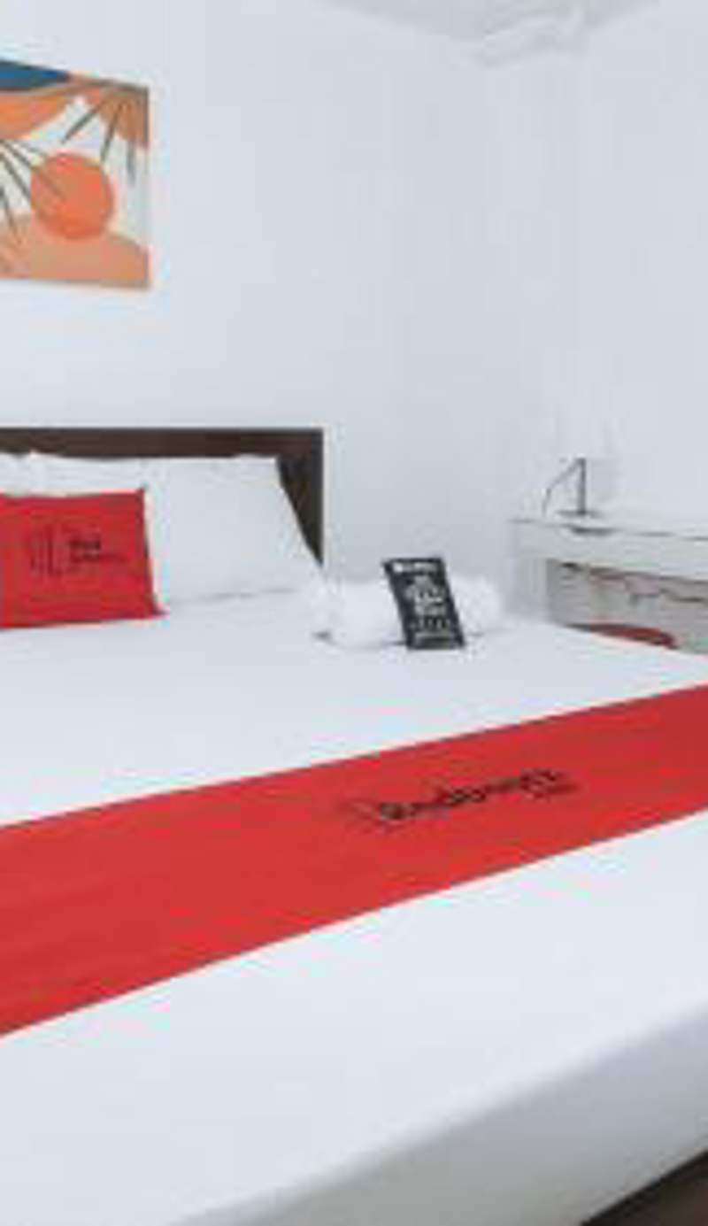 RedDoorz near UST Sampaloc Manila