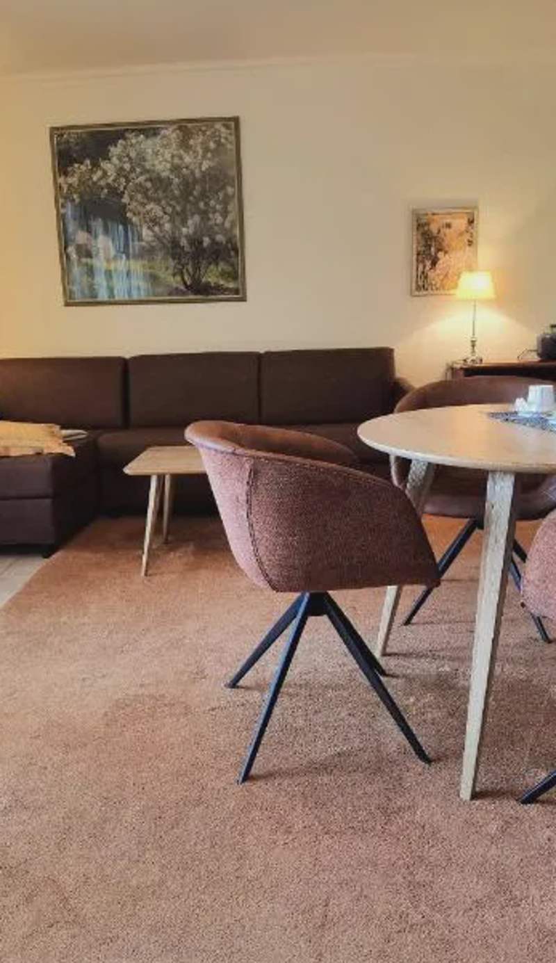 Ferienwohnung Juliane in der Villa zum Kronprinzen direkt gegenüber der Saarow Therme