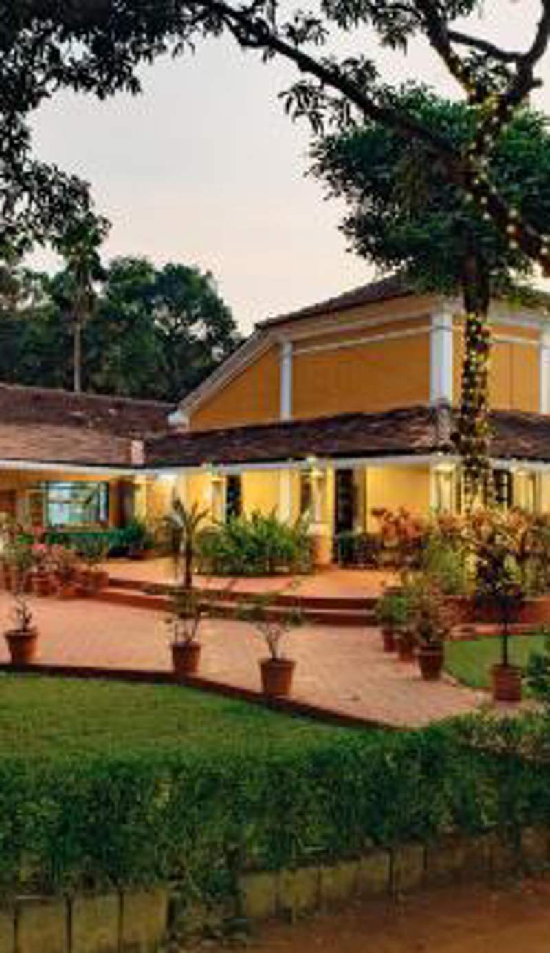 Granpa's Inn Hotel Bougainvillea