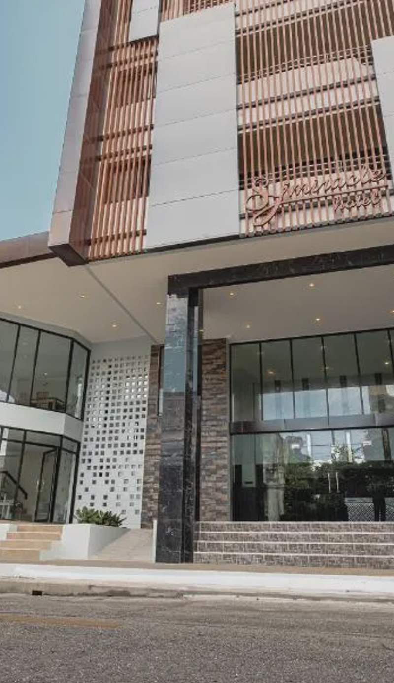 SJ Miracle Hotel