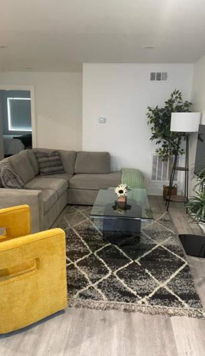 C&C Lofty East Dallas Apartment