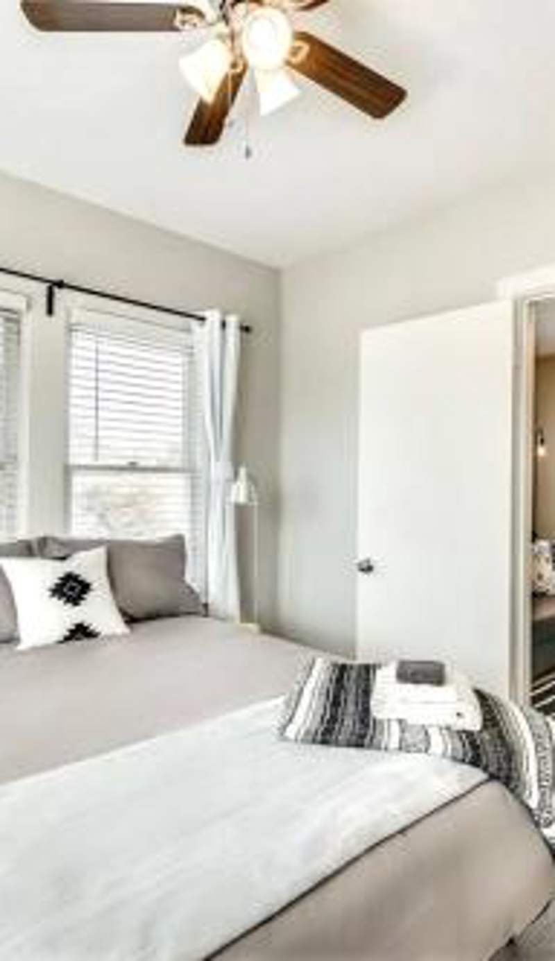 The Retro Lower-Greenville Apartment