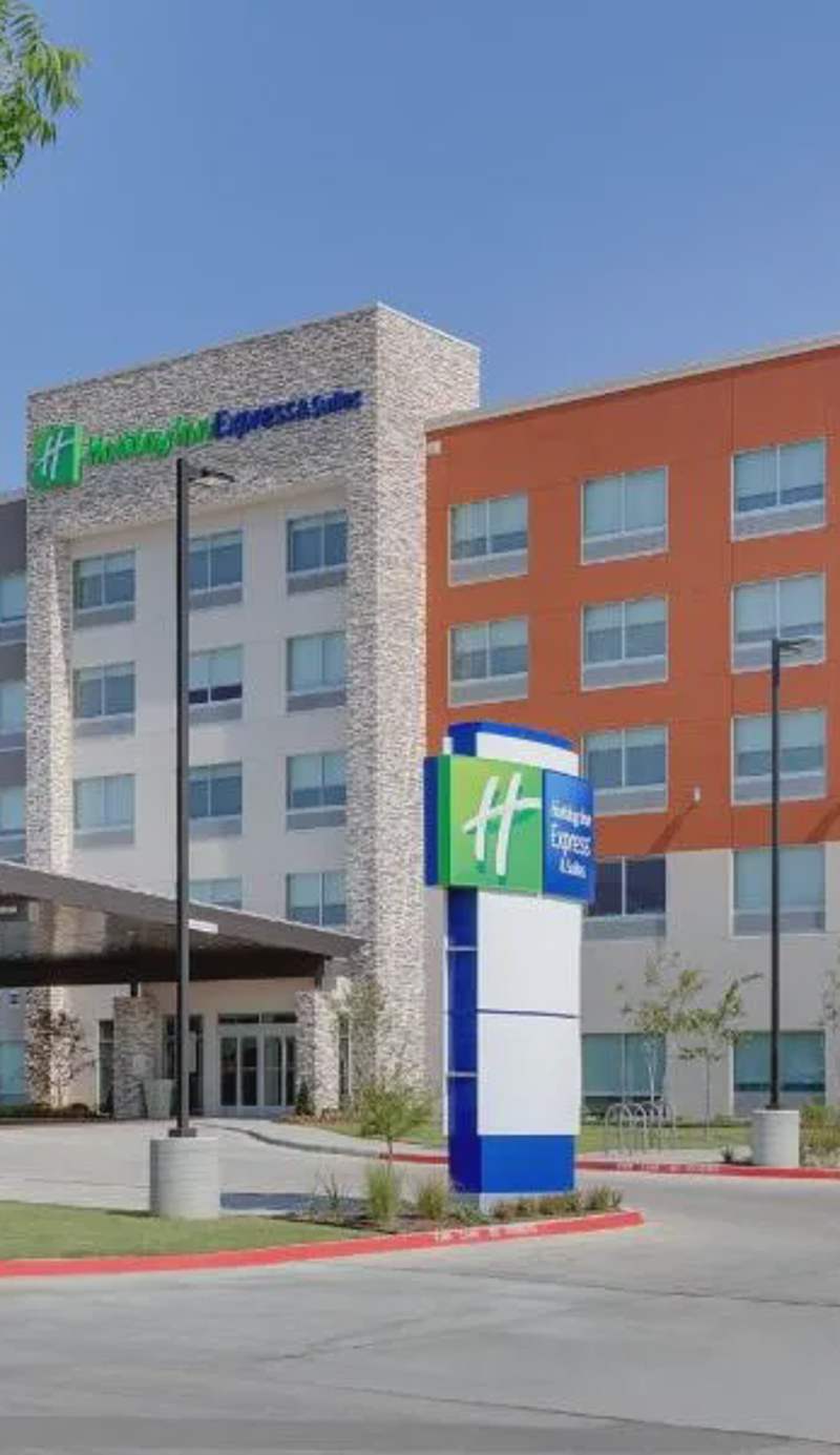 Holiday Inn Express & Suites - Dallas NW HWY - Love Field by IHG