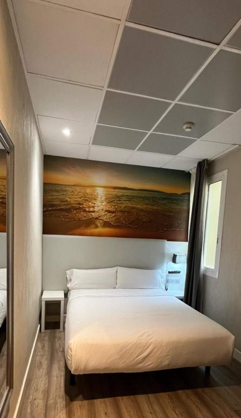 Hostal Parisien Las Ramblas