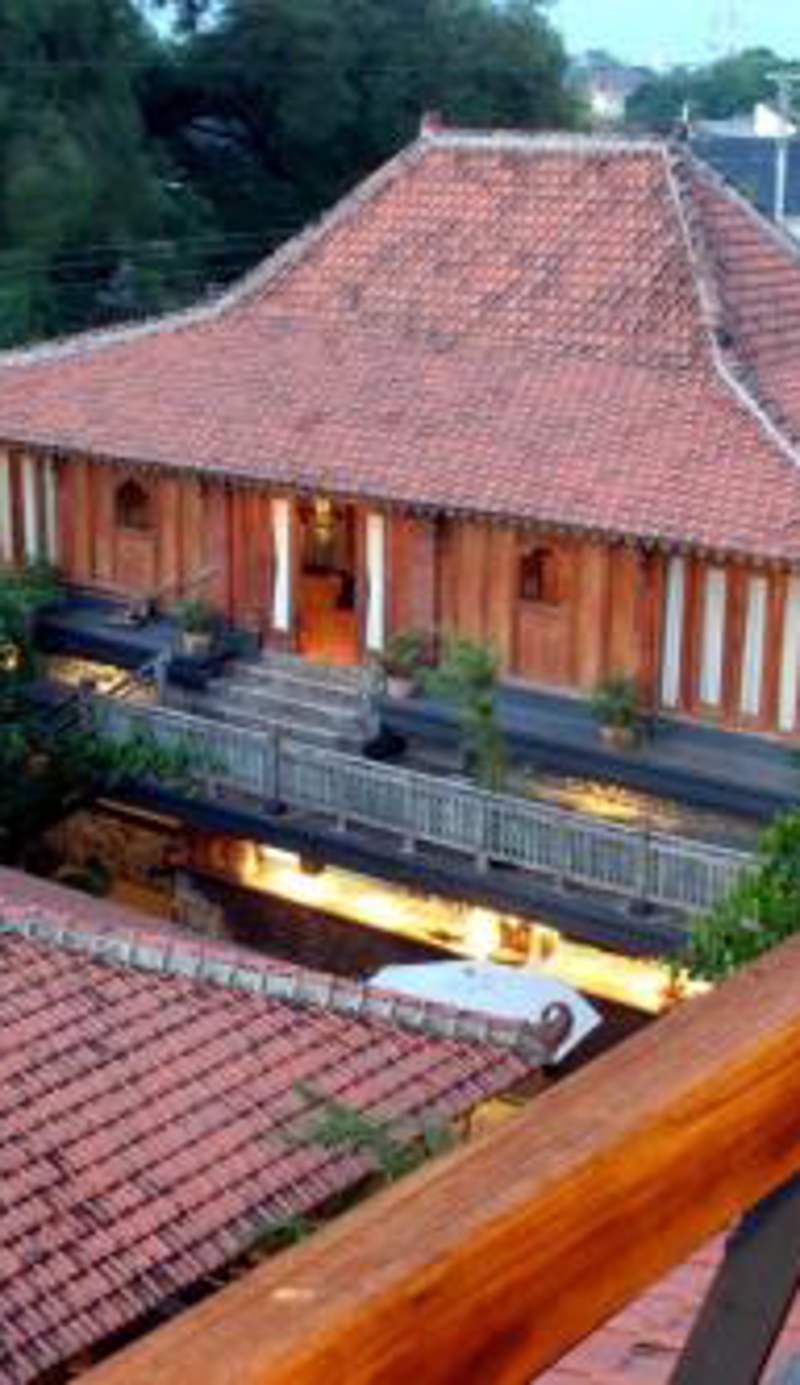 Omah Sinten Heritage Hotel & Resto