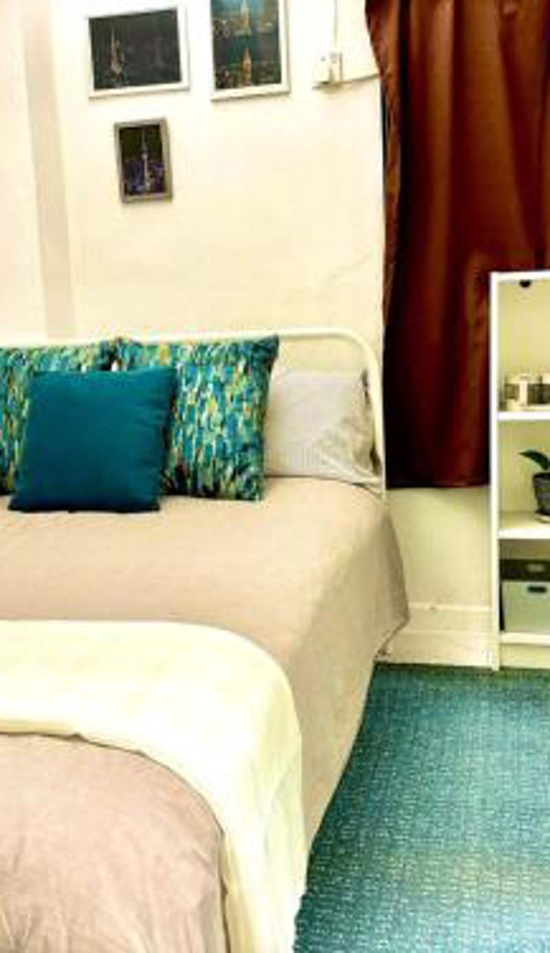 Cozy Bachelor In PmQ with Rooftop