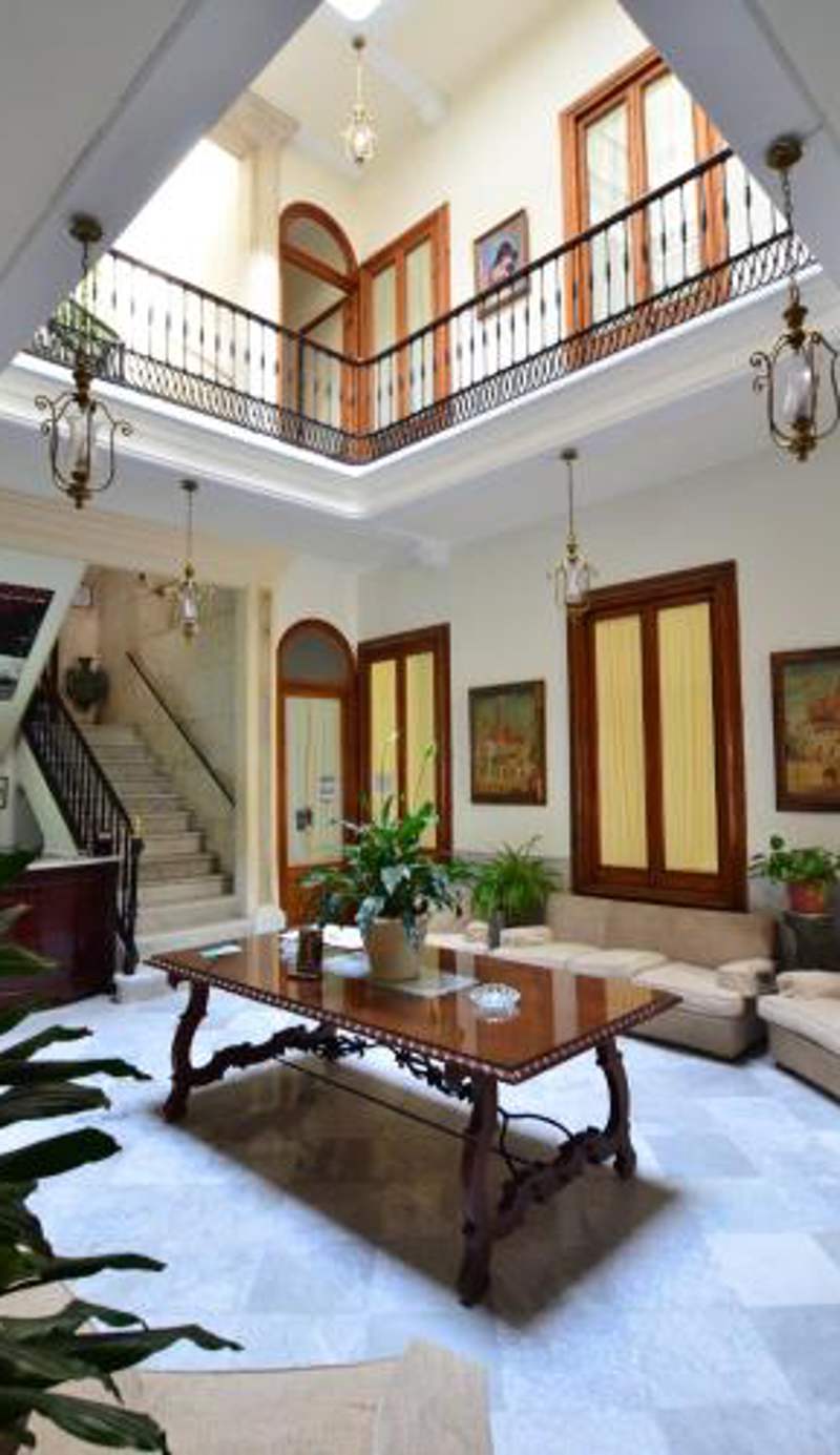 Nuevo Hotel