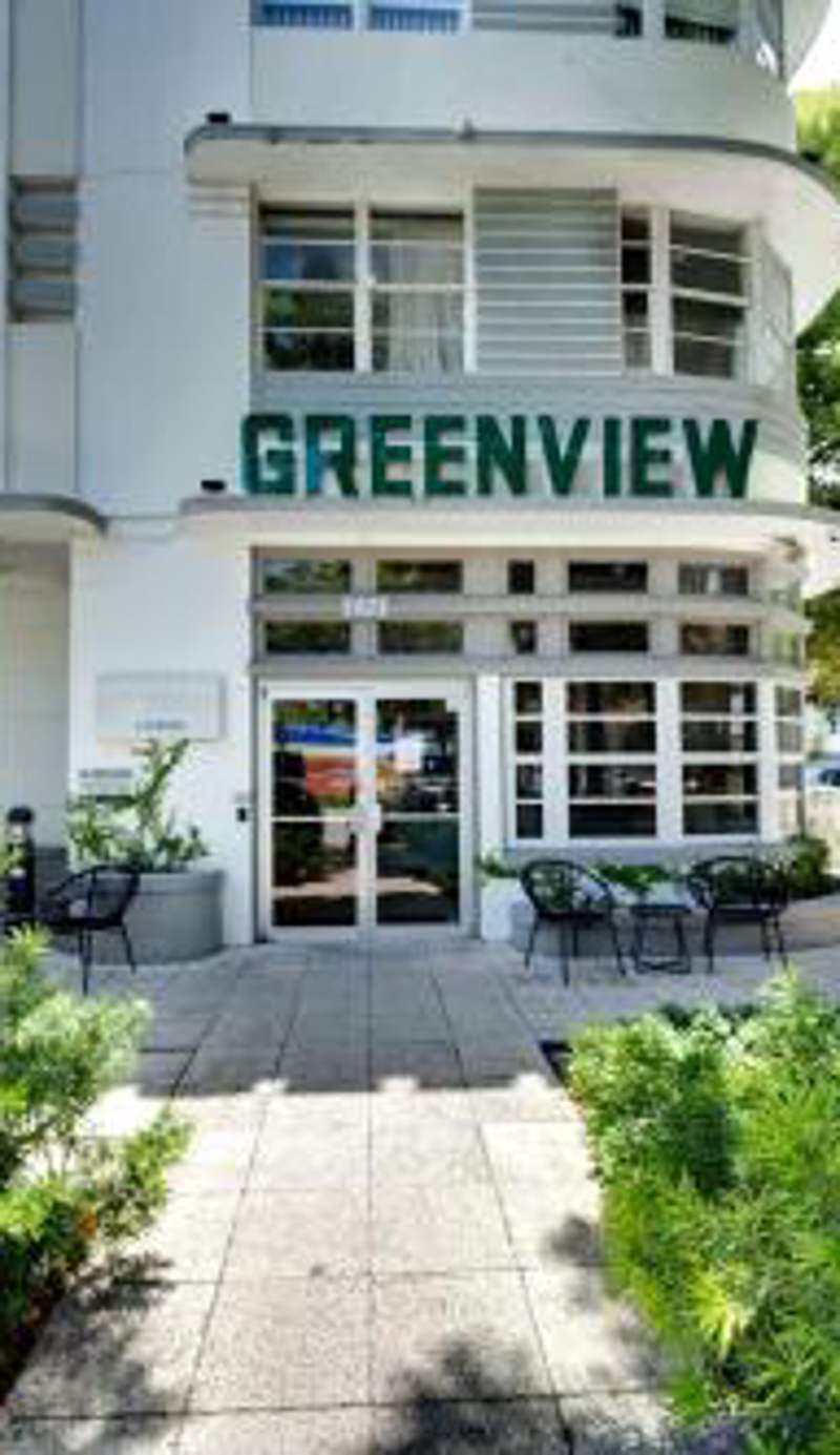 Greenview Hotel By Lowkl