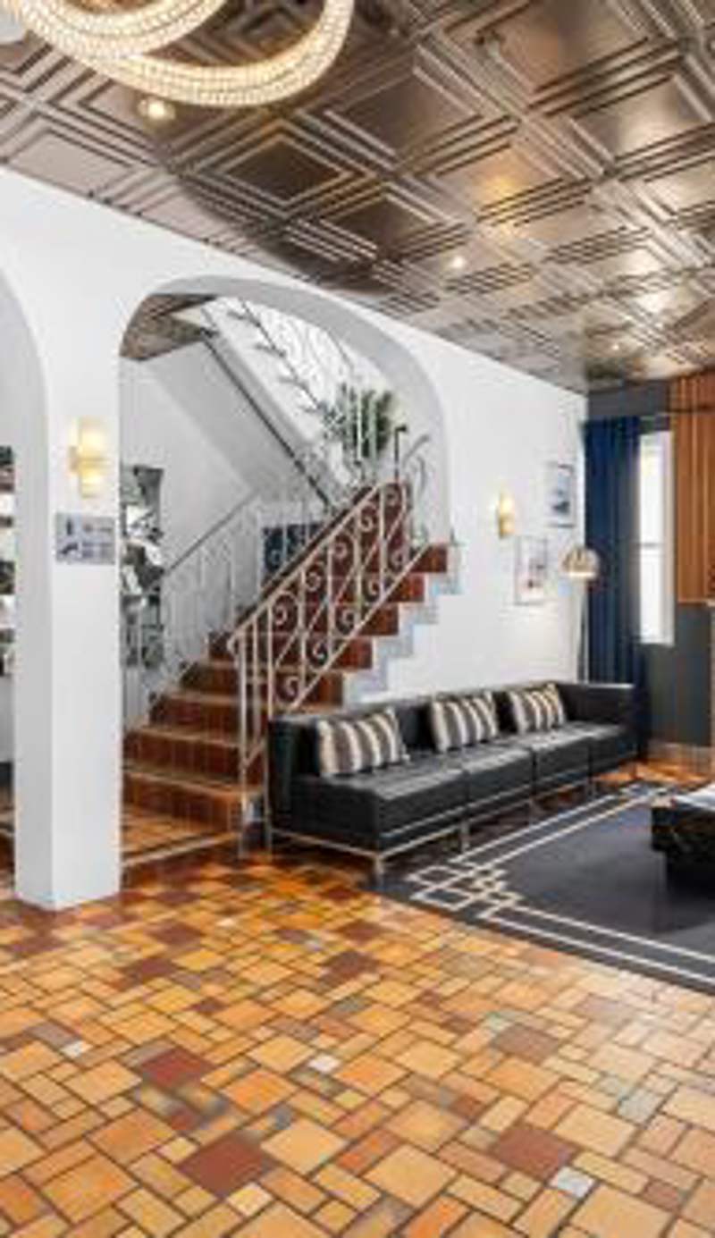 Nine20 Collins Apartments by Lowkl