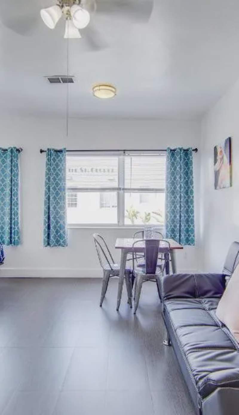 Chic Large Studio Apt Near Ocean Drive South Beach