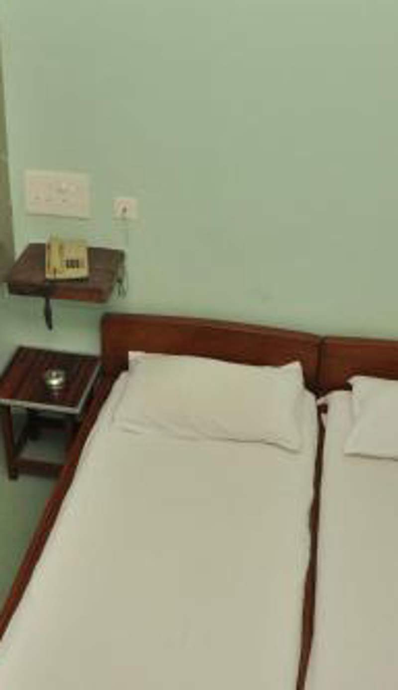 VALLI HOTEL
