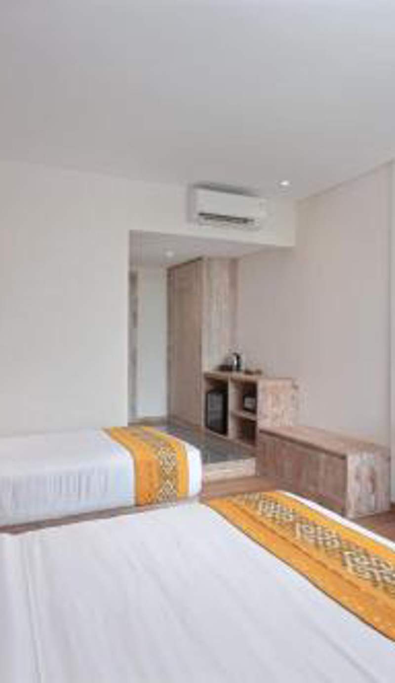 DEJAVU 2.0 HOTEL BAJO KOMODO
