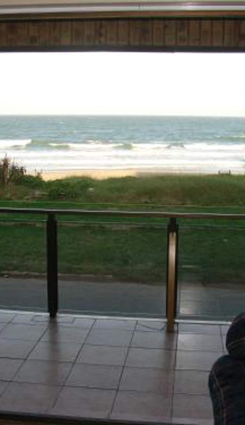 Blue Horizon Flat 8