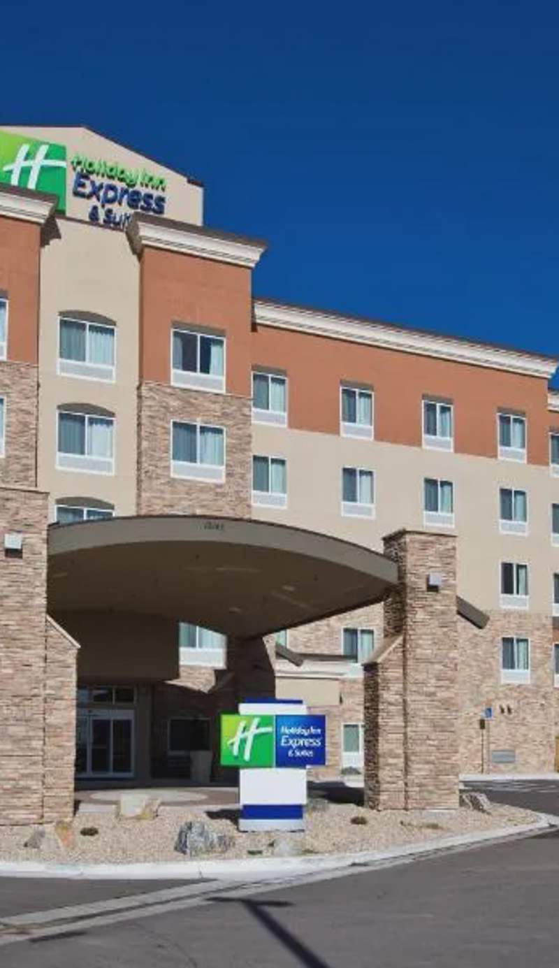 Holiday Inn Express and Suites Denver East Peoria Street by IHG