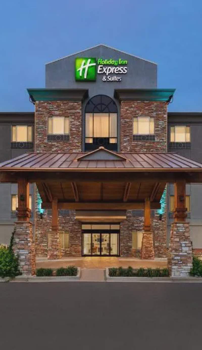 Holiday Inn Express & Suites Denver Airport by IHG