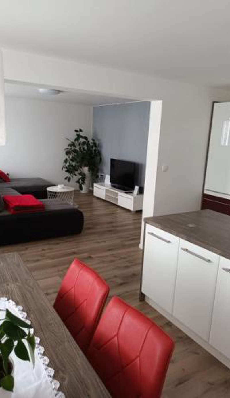 Apartma Tia 2