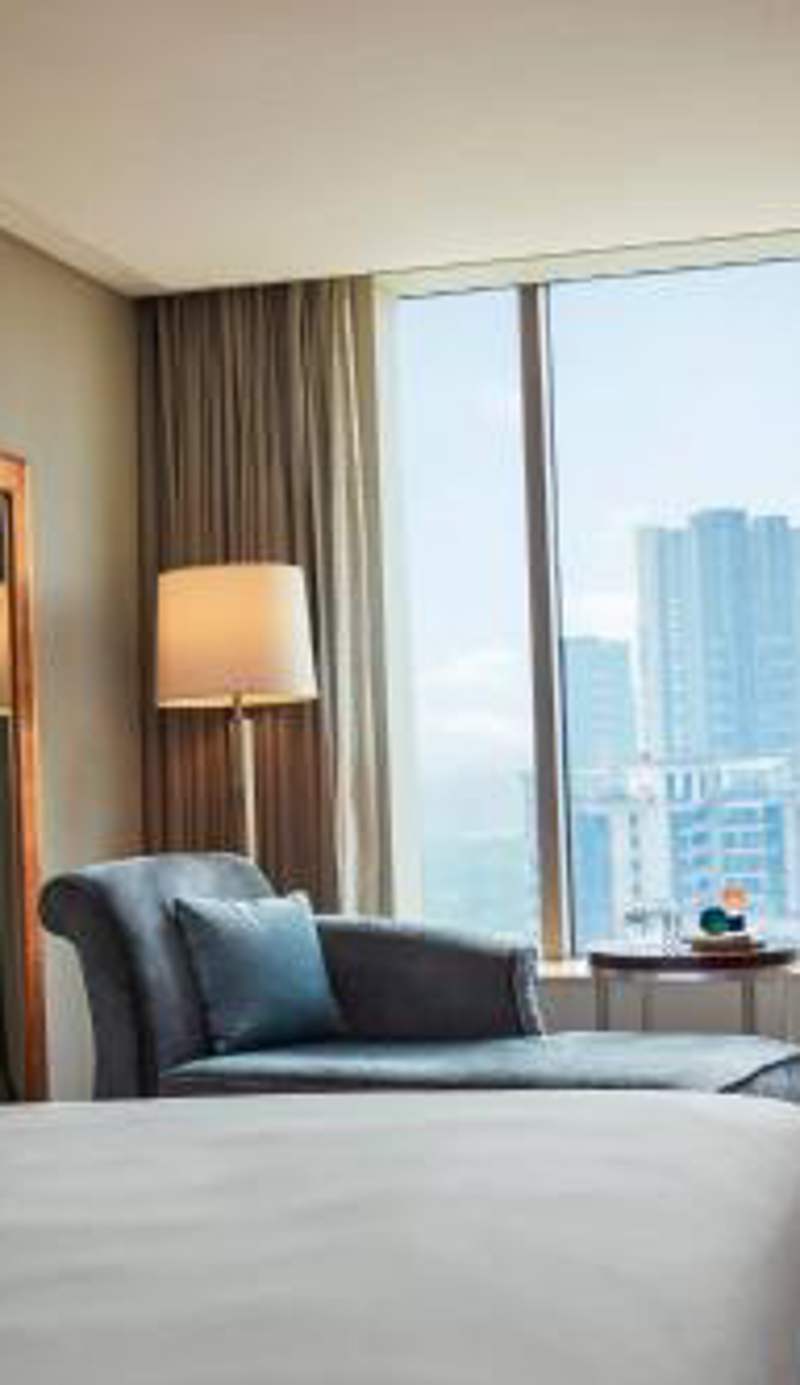 Renaissance Wuhan Hotel