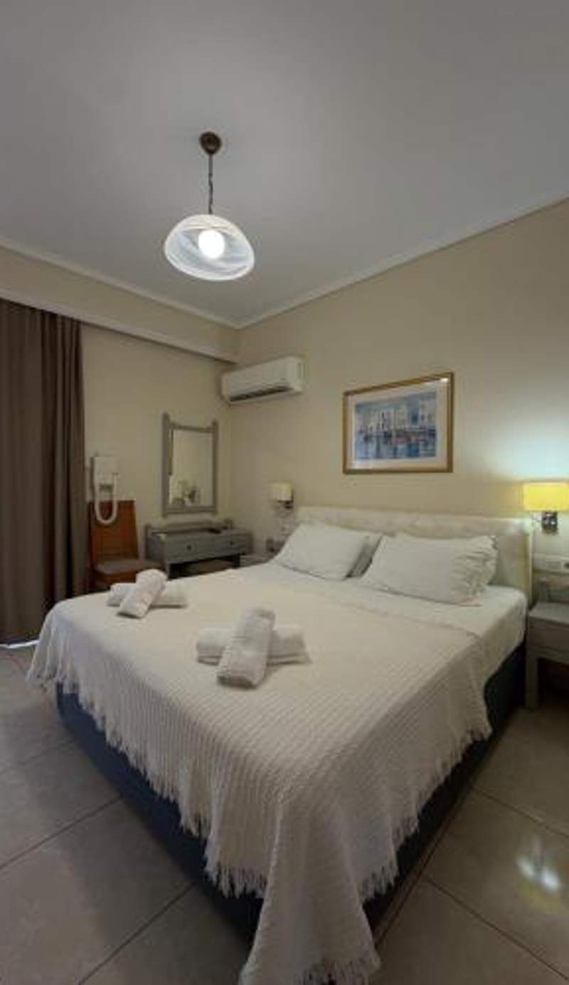 Paradise Hotel
