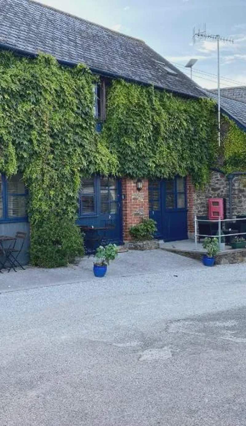 The Ivy Barn Holbeton
