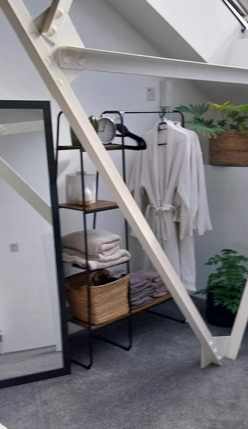 RWY Suite48