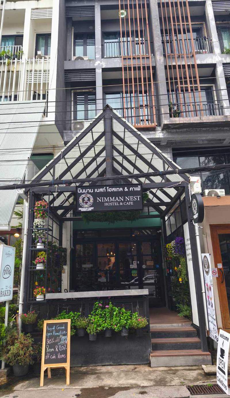 Nimman Nest Hostel & Cafe