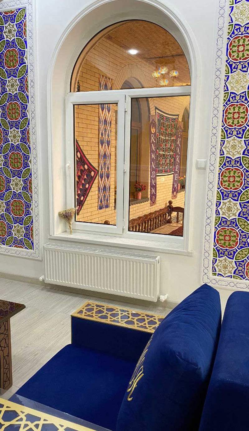 Family guest house Parivash