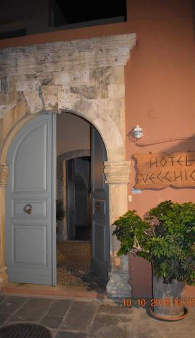 Vecchio Hotel
