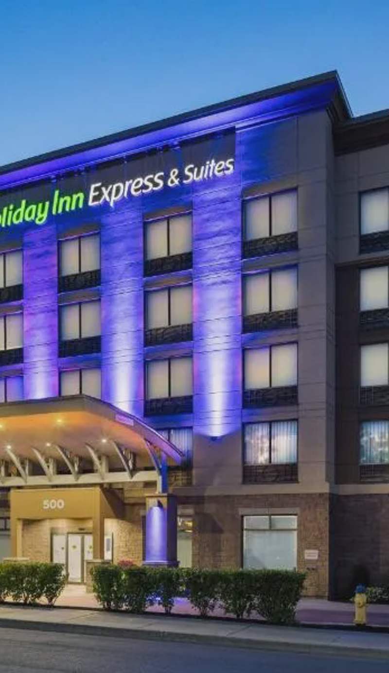 Holiday Inn Express & Suites Ottawa East-Orleans by IHG