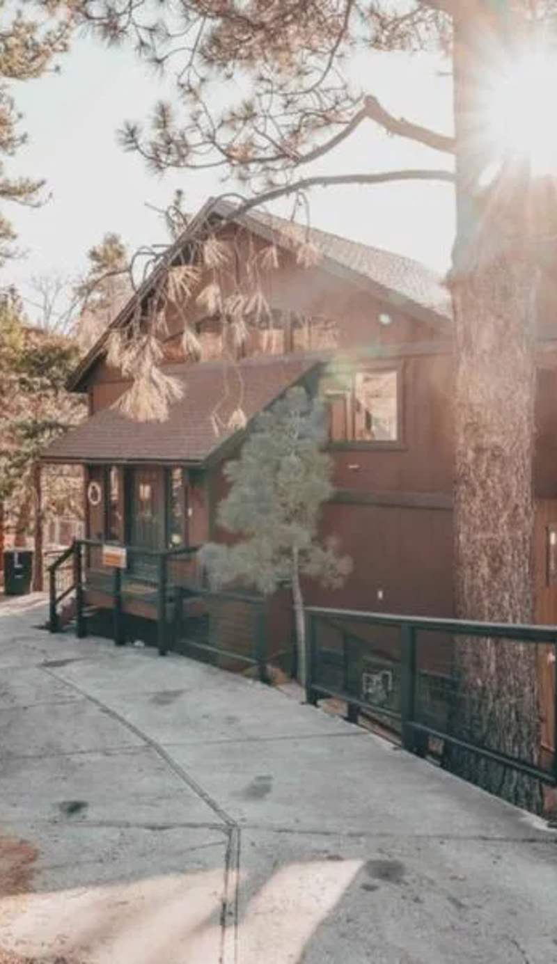 Moonridge Mountain Retreat