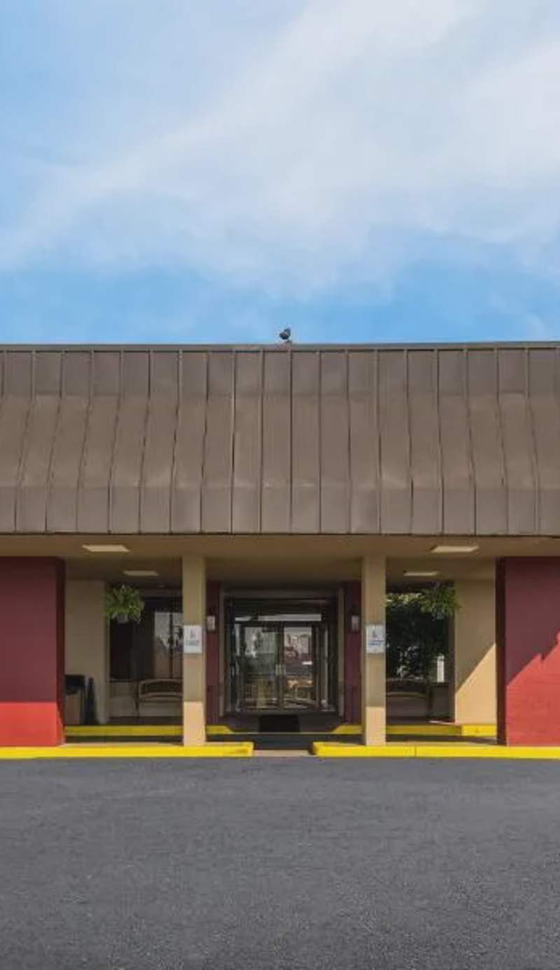 Red Roof Inn Reading