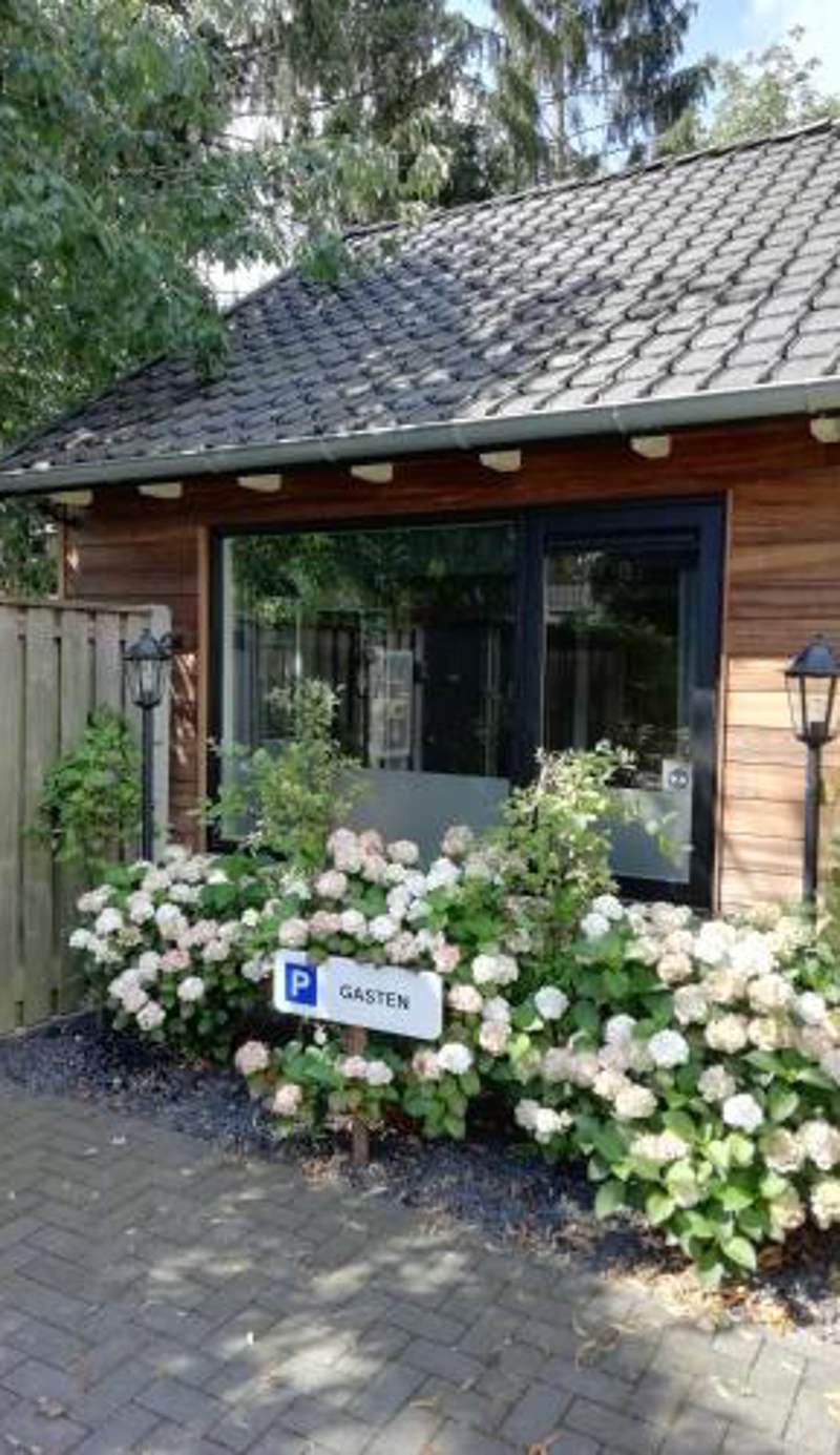 B & B Chawe