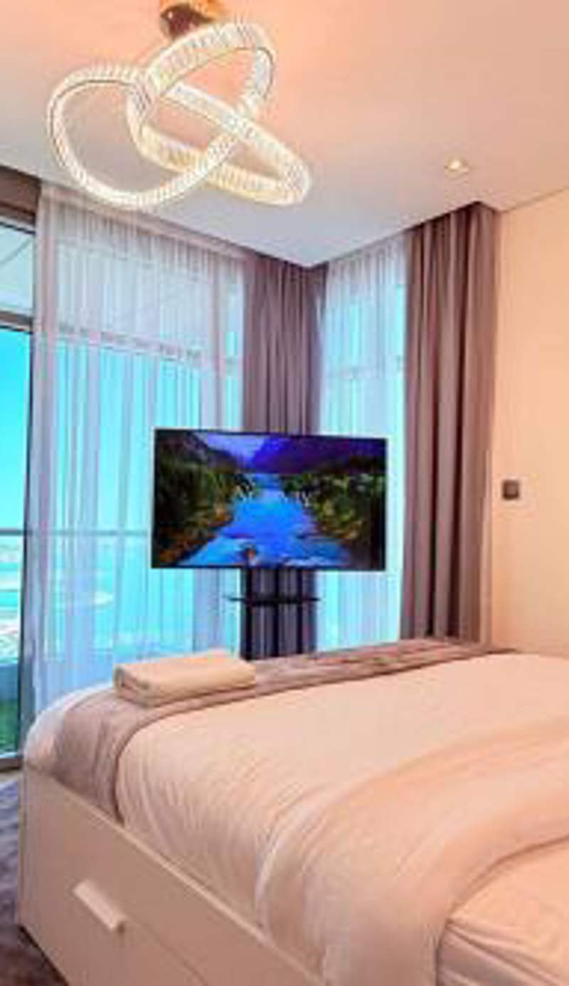 Seaview White 1Br Balcony