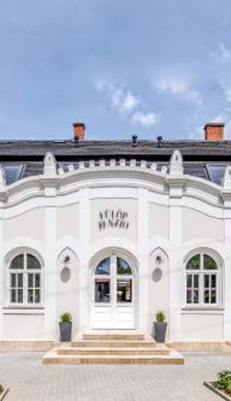 Fülöp Panzió Apartments near Lake Balaton
