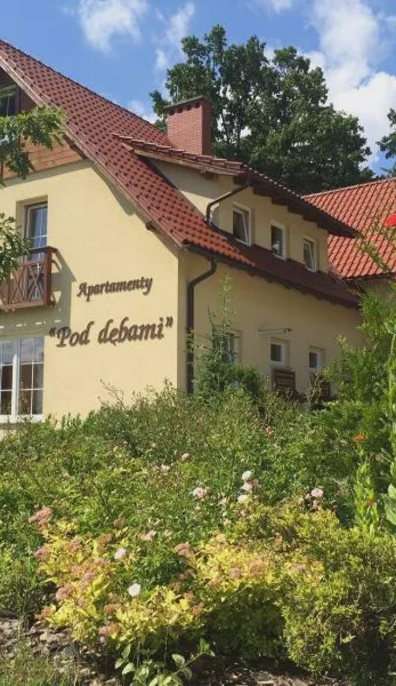 ApartamentyKudowa - Willa Pod Dębami z ogrodem i parkingiem,