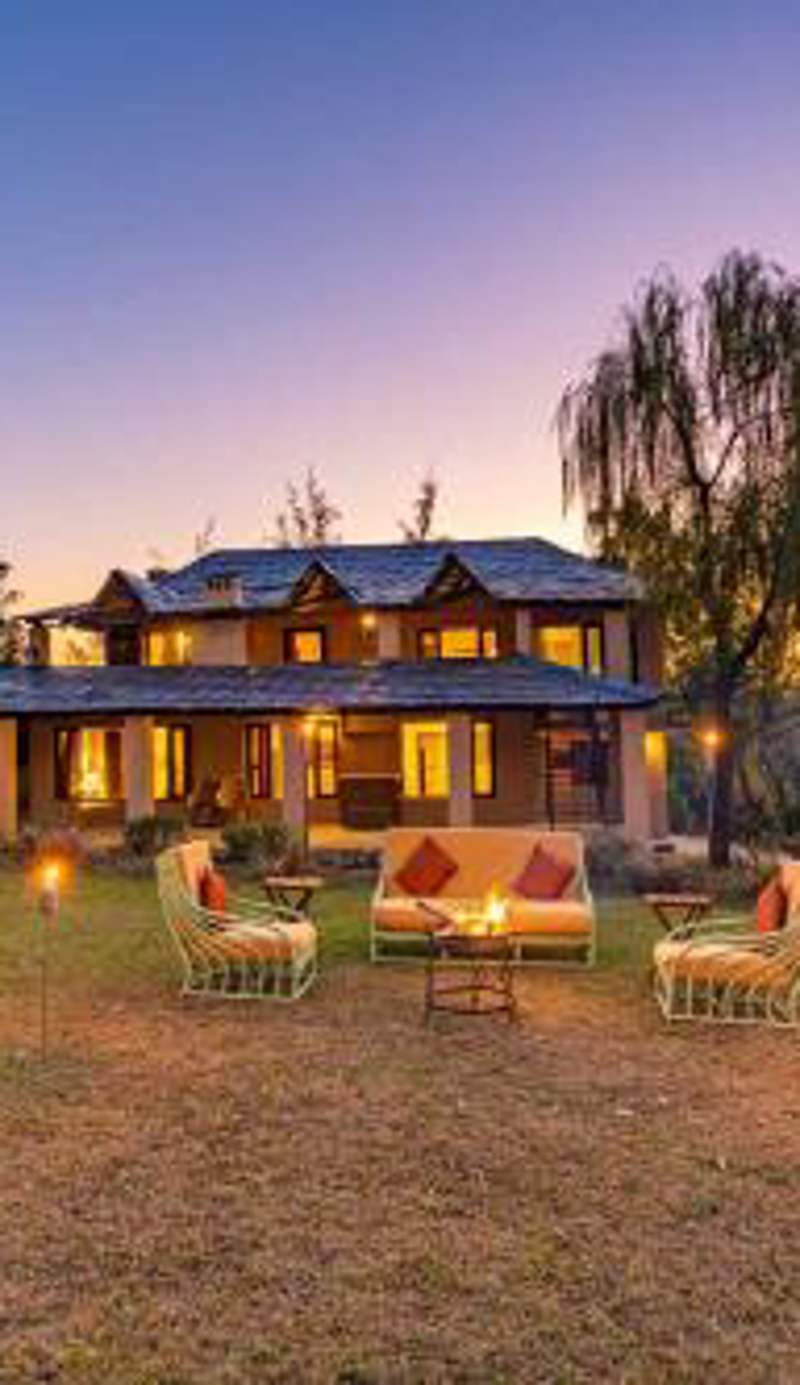 StayVista at Tea House - Tea Garden Retreat