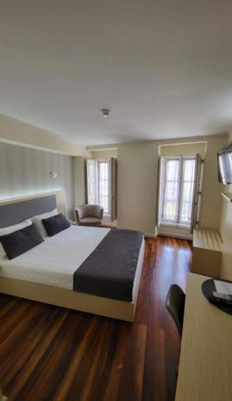 Hotel Residencial Dora