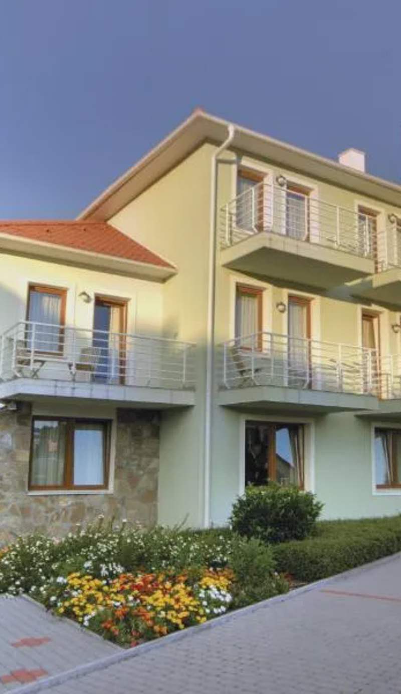 Jade Hotel-Ezüsthíd Hotel