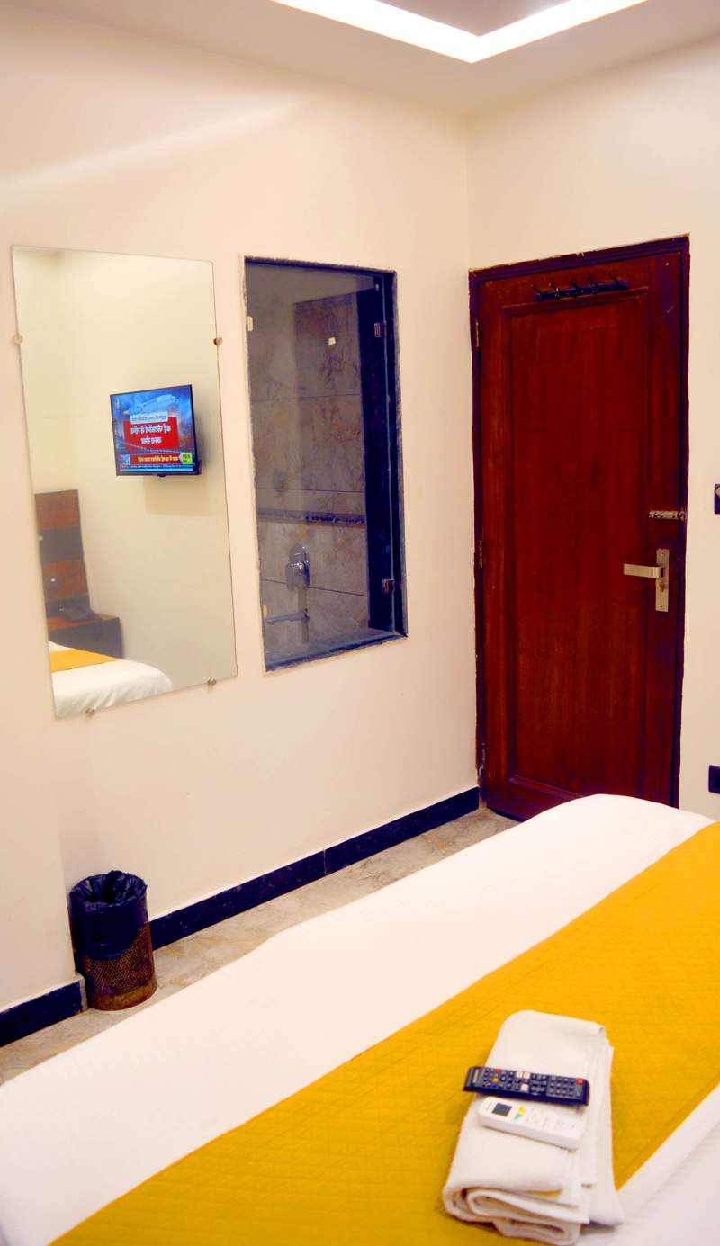Hotel Delhi Empire Dx