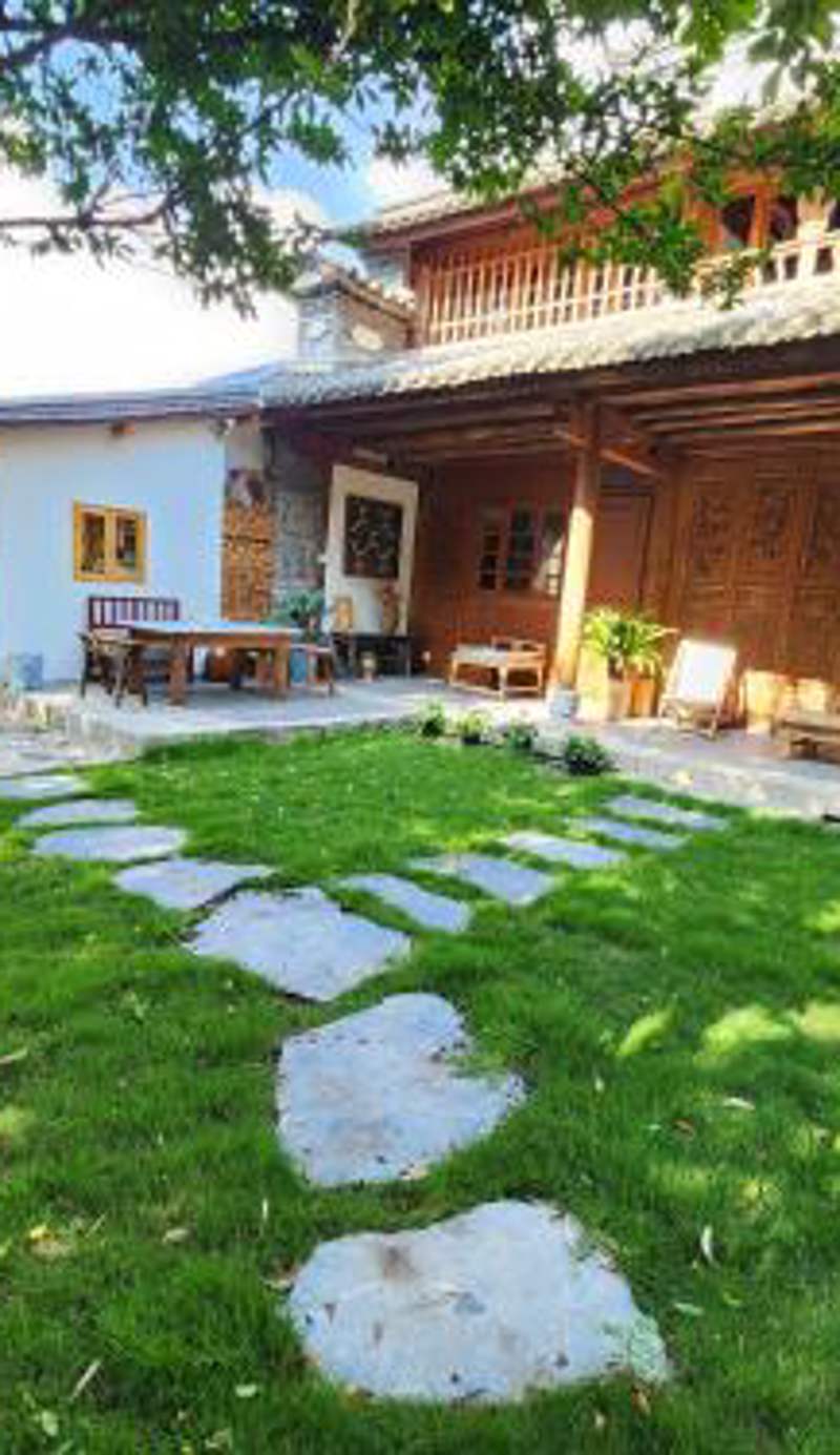 Secret Moon Guesthouse