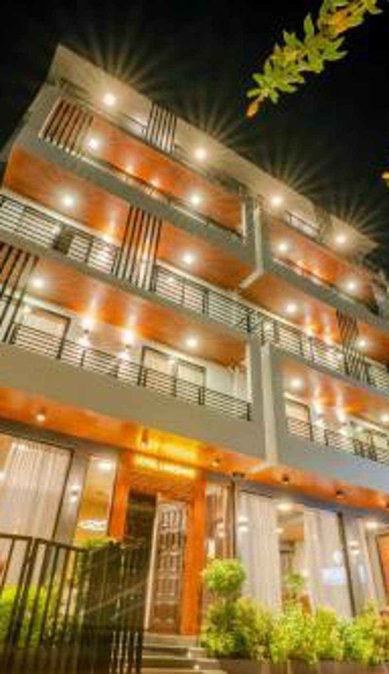Limeshine - Airport Transit Hotels & Residences