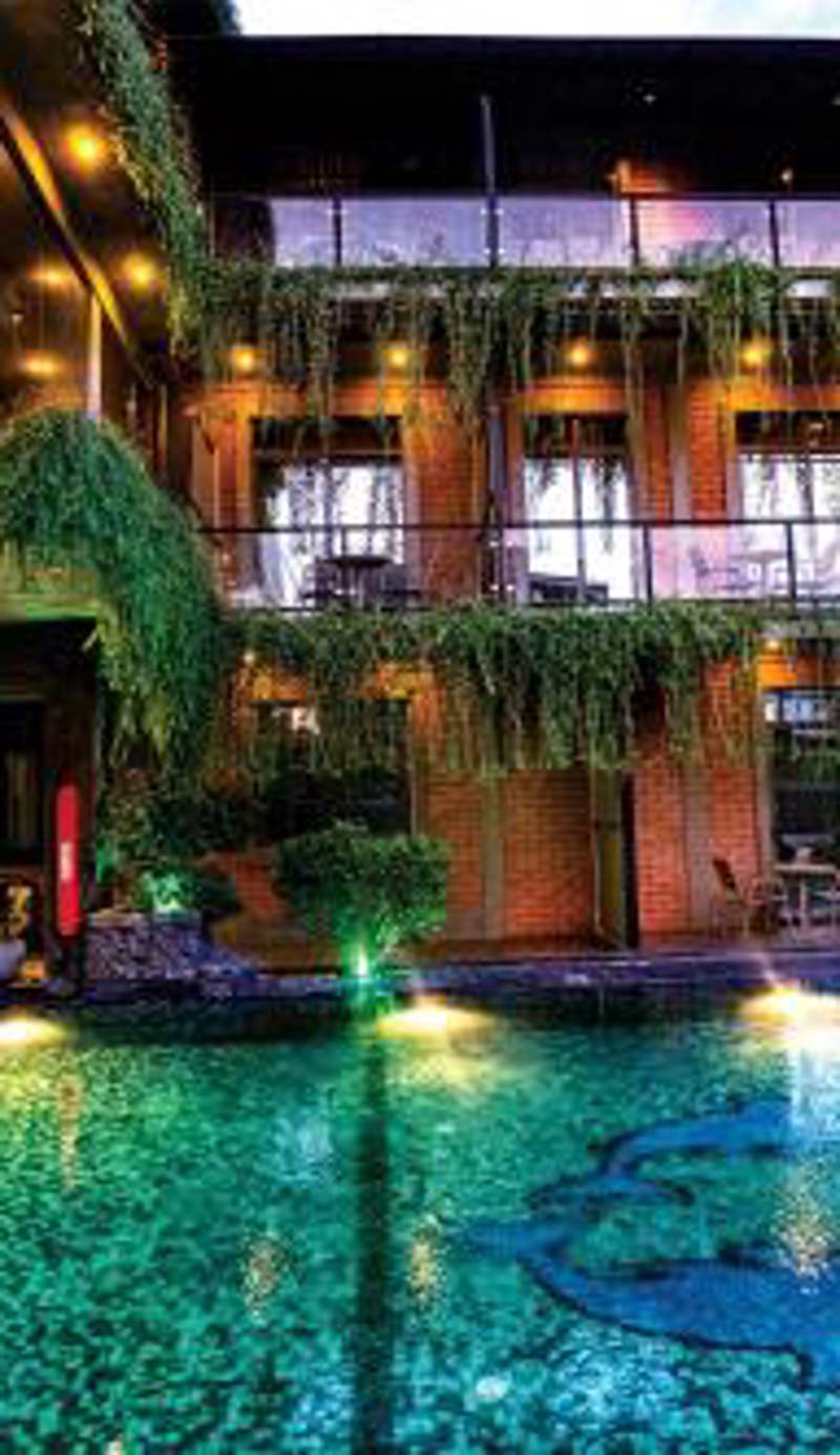 Arama Transit Hotel