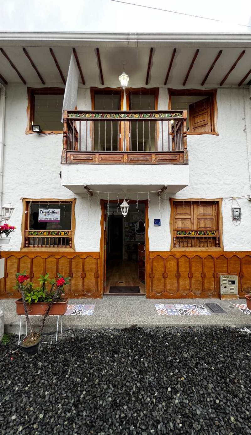 ELIZABETHA HOSTAL