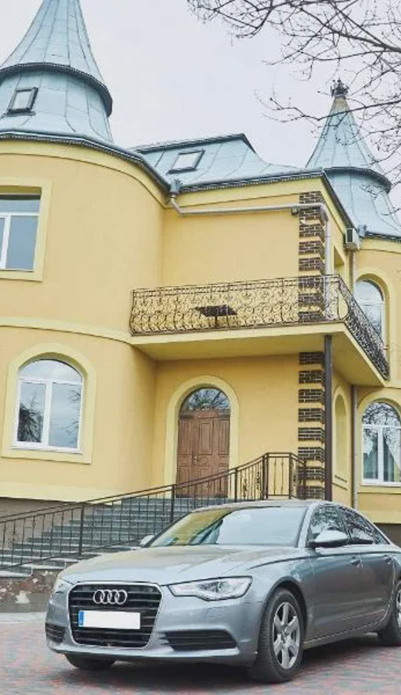 Приватна садиба Фортеця Малехів