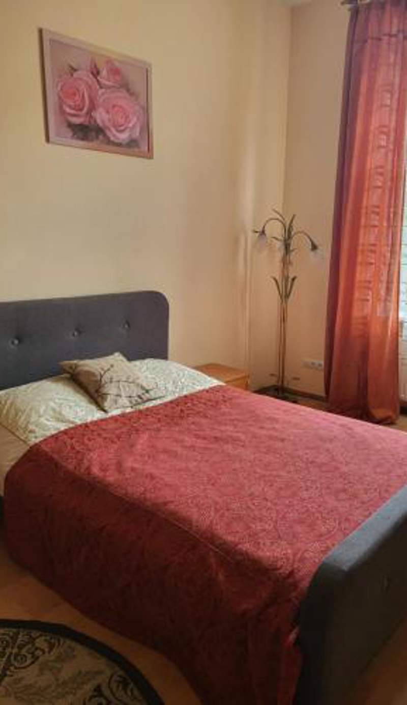 Apartment near St. Elizabeth Church