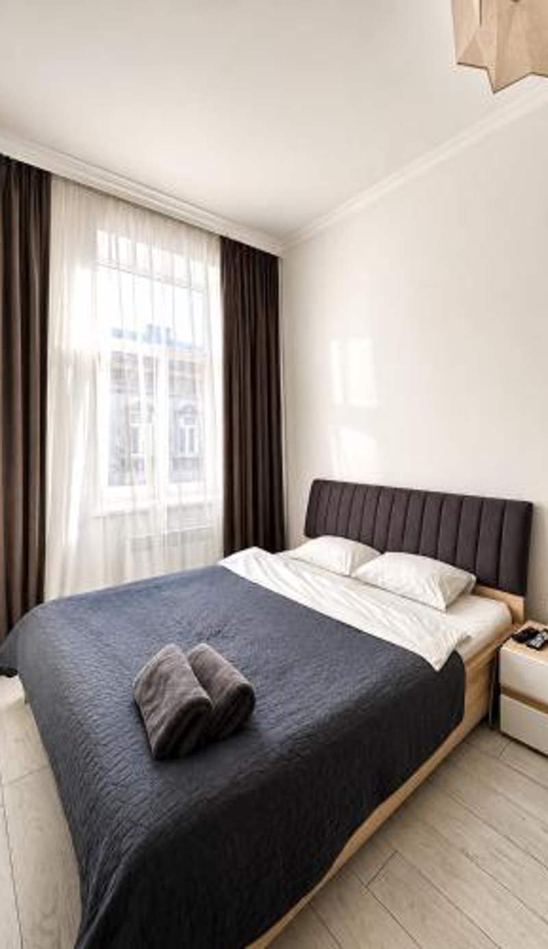 ROMANTIC Apartments-near Opera House 5/8